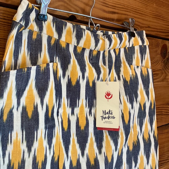 Skirt - Picture 2 of 2